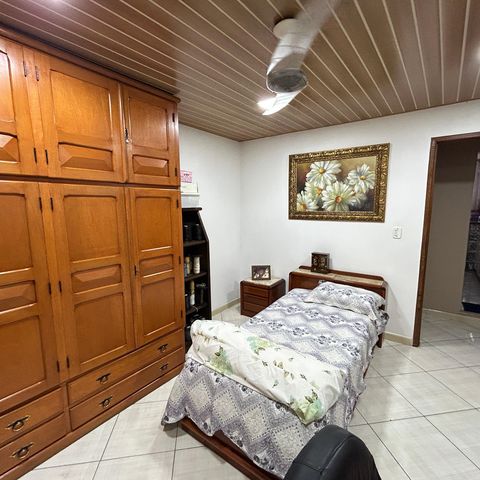 Casa à venda com 250m², 4 quartos e 5 vagasQuarto 2 casa 2