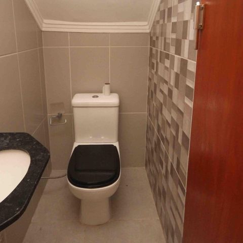 Casa à venda com 109m², 3 quartos e 2 vagas