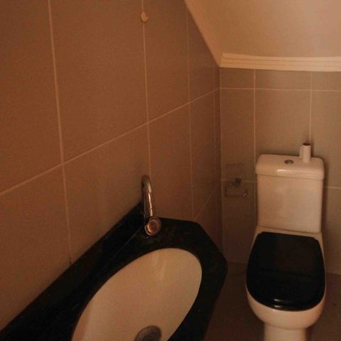 Casa à venda com 109m², 3 quartos e 2 vagas