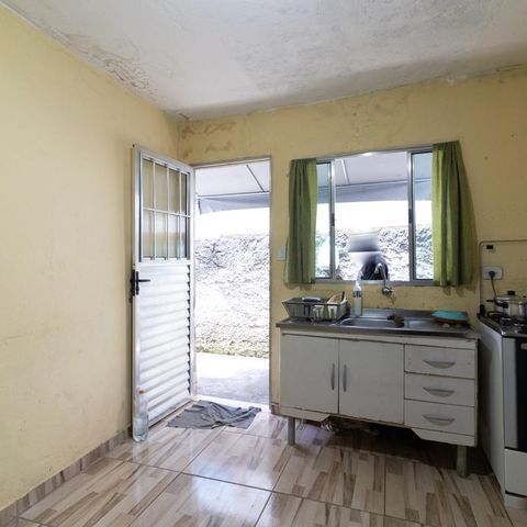 Casa à venda com 80m², 4 quartos e 1 vagaCozinha