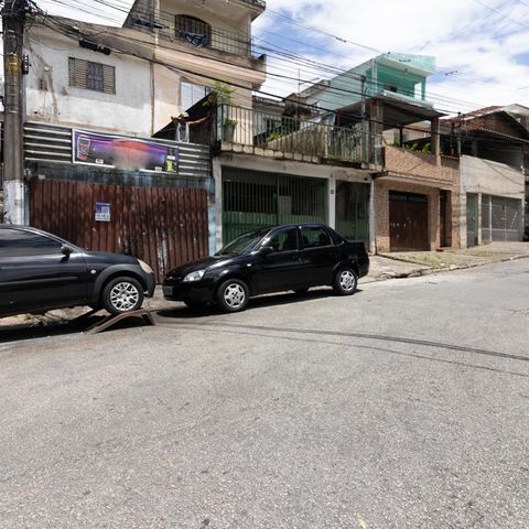 Casa à venda com 80m², 4 quartos e 1 vagaFachada