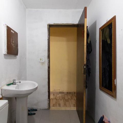 Casa à venda com 80m², 4 quartos e 1 vagaBanheiro