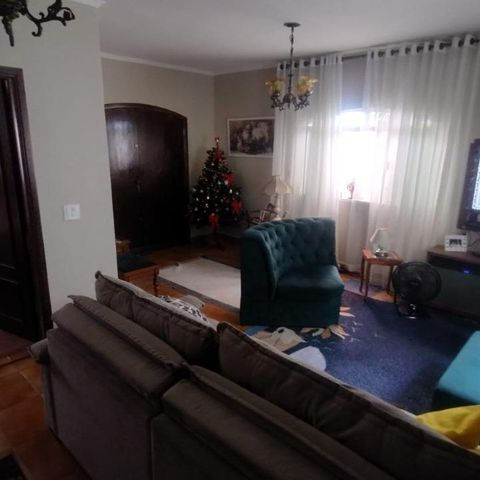 Casa à venda com 152m², 4 quartos e 2 vagas Casa à venda com 152m², 4 quartos e 2 vagasSALA