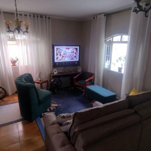 Casa à venda com 152m², 4 quartos e 2 vagas Casa à venda com 152m², 4 quartos e 2 vagasSALA