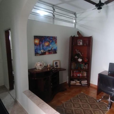 Casa à venda com 152m², 4 quartos e 2 vagas Casa à venda com 152m², 4 quartos e 2 vagasHOME OFFICE