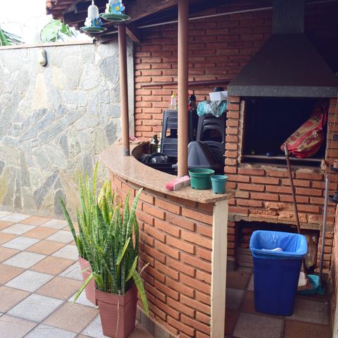 Casa para alugar com 250m², 3 quartos e 3 vagasChurrasqueira