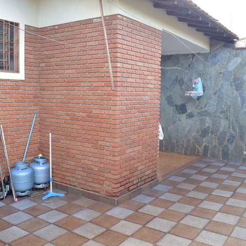 Casa para alugar com 250m², 3 quartos e 3 vagasQuintal