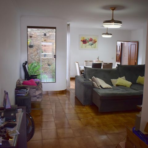 Casa para alugar com 250m², 3 quartos e 3 vagasSala
