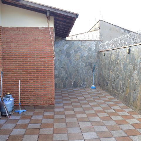 Casa para alugar com 250m², 3 quartos e 3 vagasQuintal