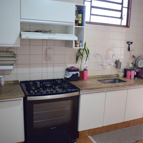 Casa para alugar com 250m², 3 quartos e 3 vagasCozinha - Armários