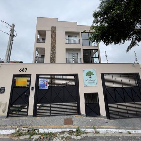 Apartamento para alugar com 43m², 2 quartos e 1 vaga Apartamento para alugar com 43m², 2 quartos e 1 vagaFachada + Placa