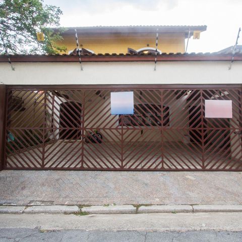 Casa à venda com 383m², 4 quartos e 3 vagas