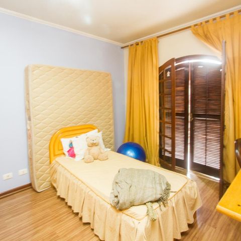 Casa à venda com 383m², 4 quartos e 3 vagas