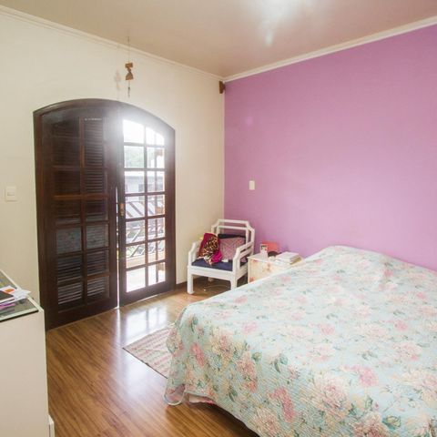 Casa à venda com 383m², 4 quartos e 3 vagas
