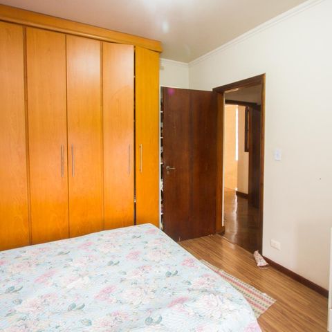 Casa à venda com 383m², 4 quartos e 3 vagas