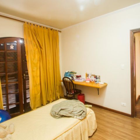 Casa à venda com 383m², 4 quartos e 3 vagas