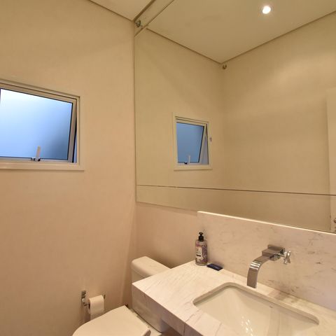 Apartamento para alugar com 155m², 2 quartos e 2 vagasLavabo