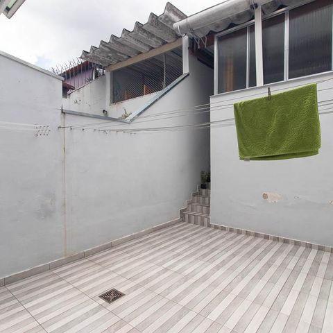 Casa à venda com 111m², 2 quartos e 1 vaga Casa à venda com 111m², 2 quartos e 1 vagaQuintal
