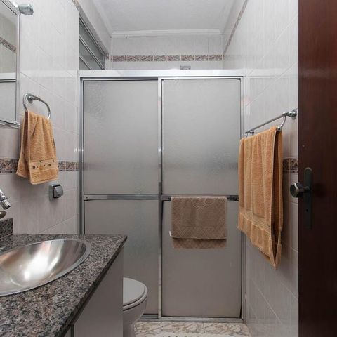 Casa à venda com 111m², 2 quartos e 1 vaga Casa à venda com 111m², 2 quartos e 1 vagaBanheiro da Suíte 1
