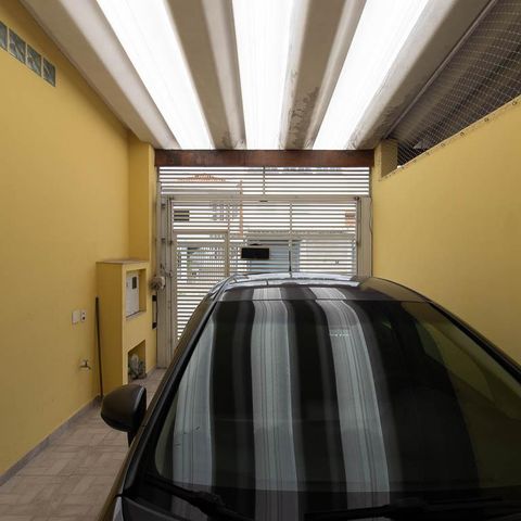 Casa à venda com 111m², 2 quartos e 1 vaga Casa à venda com 111m², 2 quartos e 1 vagaGaragem