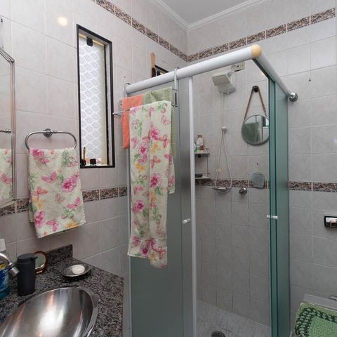 Casa à venda com 111m², 2 quartos e 1 vaga Casa à venda com 111m², 2 quartos e 1 vagaBanheiro da Suíte 2