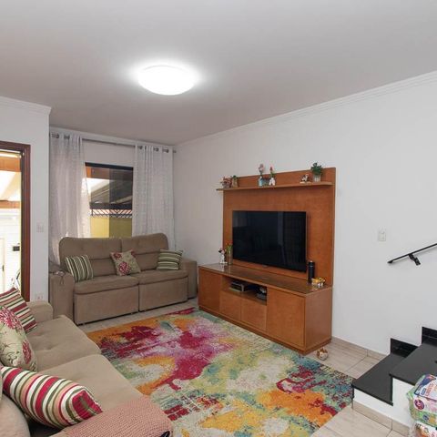 Casa à venda com 111m², 2 quartos e 1 vaga Casa à venda com 111m², 2 quartos e 1 vagaSala