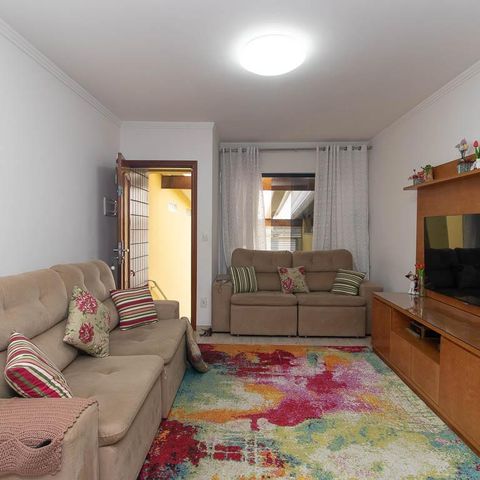 Casa à venda com 111m², 2 quartos e 1 vaga Casa à venda com 111m², 2 quartos e 1 vagaSala