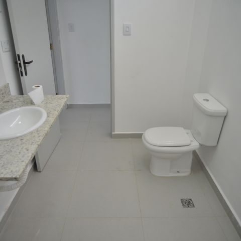 Casa à venda com 168m², 3 quartos e 2 vagasBanheiro Social