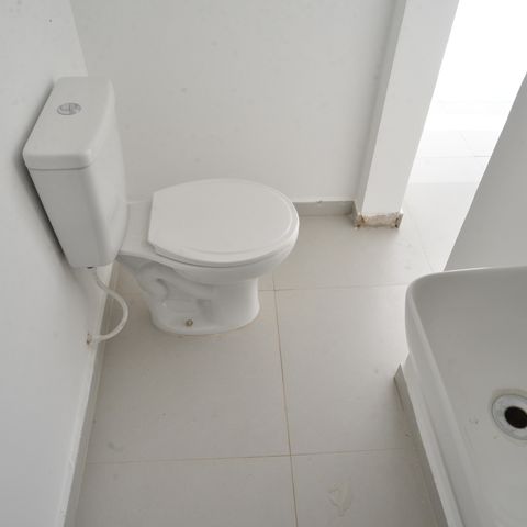Casa à venda com 168m², 3 quartos e 2 vagasBanheiro de serviço