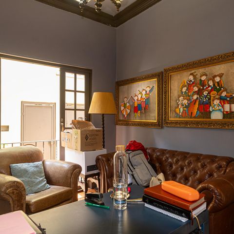 Casa à venda com 230m², 4 quartos e 2 vagas Casa à venda com 230m², 4 quartos e 2 vagasEscritório 1