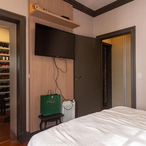 Casa à venda com 230m², 4 quartos e 2 vagas Casa à venda com 230m², 4 quartos e 2 vagasSuíte