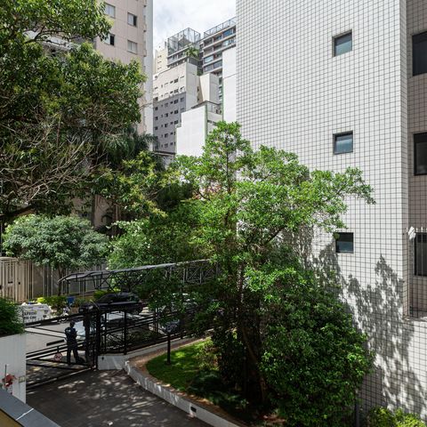 Casa à venda com 230m², 4 quartos e 2 vagas Casa à venda com 230m², 4 quartos e 2 vagasVista da Suíte
