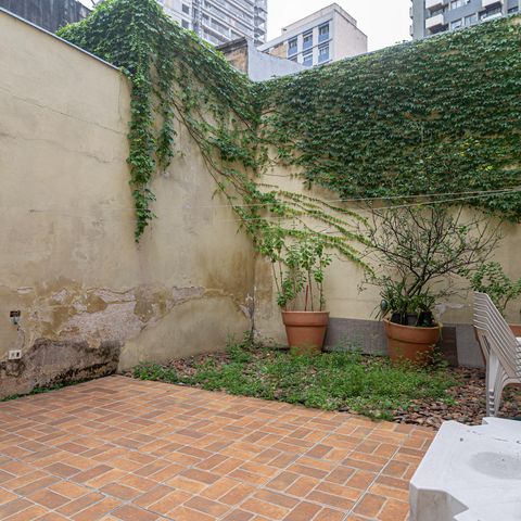 Casa à venda com 230m², 4 quartos e 2 vagas Casa à venda com 230m², 4 quartos e 2 vagasQuintal