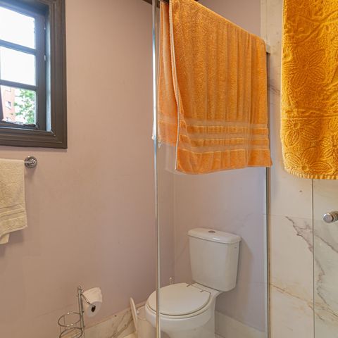 Casa à venda com 230m², 4 quartos e 2 vagas Casa à venda com 230m², 4 quartos e 2 vagasBanheiro da Suíte