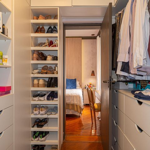 Casa à venda com 230m², 4 quartos e 2 vagas Casa à venda com 230m², 4 quartos e 2 vagasCloset da Suíte