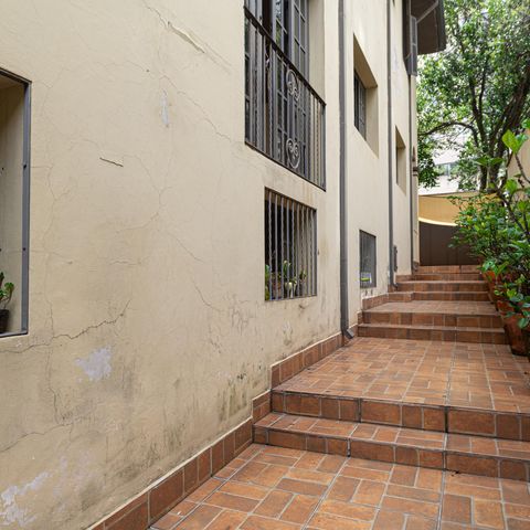 Casa à venda com 230m², 4 quartos e 2 vagas Casa à venda com 230m², 4 quartos e 2 vagasQuintal