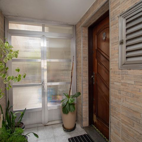 Casa à venda com 150m², 4 quartos e 2 vagasHall de entrada