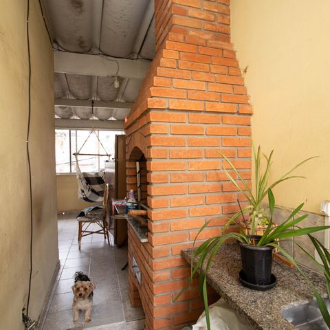 Casa à venda com 150m², 4 quartos e 2 vagasChurrasqueira