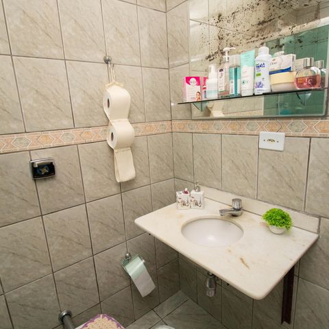 Casa à venda com 150m², 4 quartos e 2 vagasBanheiro da Suíte 1