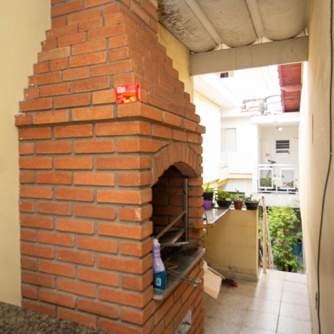 Casa à venda com 150m², 4 quartos e 2 vagasChurrasqueira
