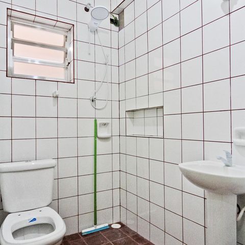 Casa à venda com 315m², 7 quartos e 3 vagas Casa à venda com 315m², 7 quartos e 3 vagasBanheiro da Suíte 1