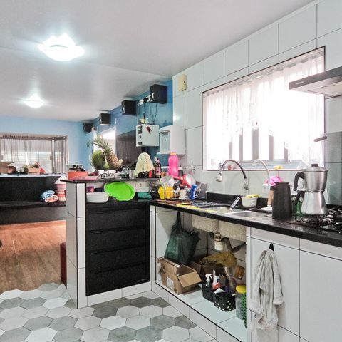 Casa à venda com 315m², 7 quartos e 3 vagas Casa à venda com 315m², 7 quartos e 3 vagasCozinha