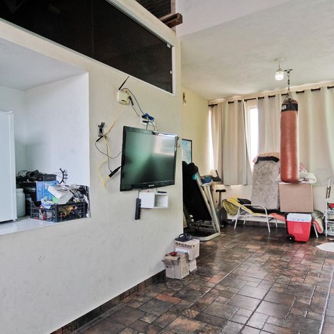 Casa à venda com 315m², 7 quartos e 3 vagas Casa à venda com 315m², 7 quartos e 3 vagasÁrea de lazer