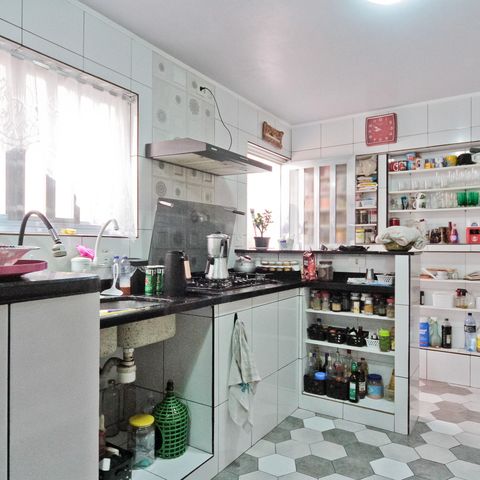 Casa à venda com 315m², 7 quartos e 3 vagas Casa à venda com 315m², 7 quartos e 3 vagasCozinha
