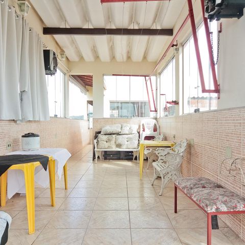 Casa à venda com 315m², 7 quartos e 3 vagas Casa à venda com 315m², 7 quartos e 3 vagasÁrea de lazer