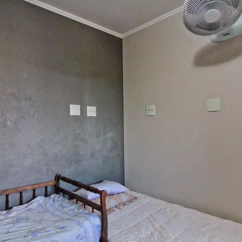 Casa à venda com 315m², 7 quartos e 3 vagas Casa à venda com 315m², 7 quartos e 3 vagasQuarto 3