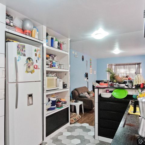 Casa à venda com 315m², 7 quartos e 3 vagas Casa à venda com 315m², 7 quartos e 3 vagasCozinha