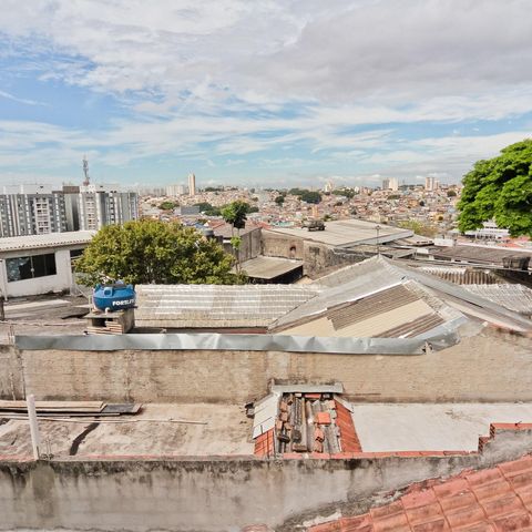 Casa à venda com 315m², 7 quartos e 3 vagas Casa à venda com 315m², 7 quartos e 3 vagasVista