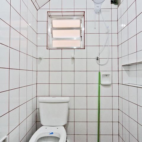 Casa à venda com 315m², 7 quartos e 3 vagas Casa à venda com 315m², 7 quartos e 3 vagasBanheiro da Suíte 1