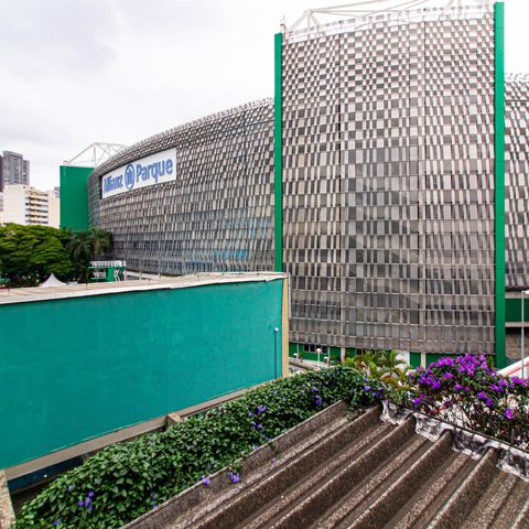 Apartamento à venda com 130m², 3 quartos e 1 vaga Apartamento à venda com 130m², 3 quartos e 1 vagaVista